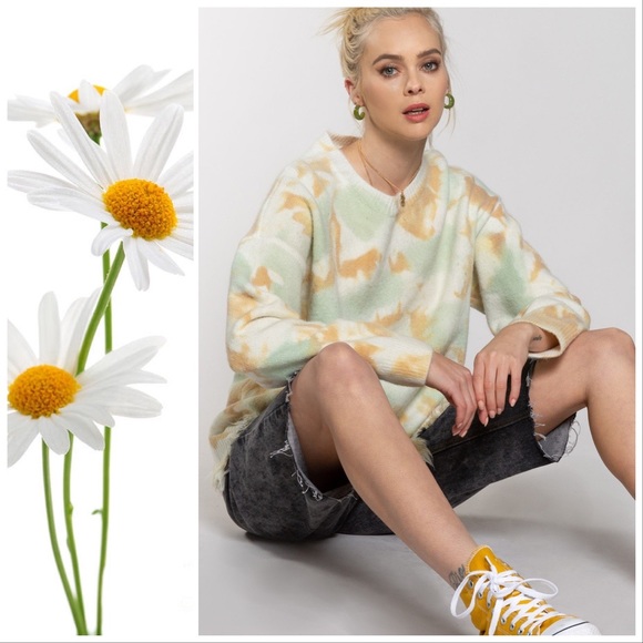 Time Flies Generation Hand Dip Distressed Sweater - Picture 2 of 11